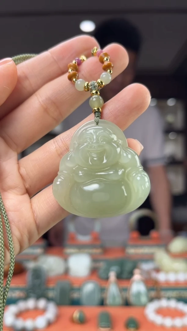 和田玉未镶嵌颈饰佩佩40mm左右