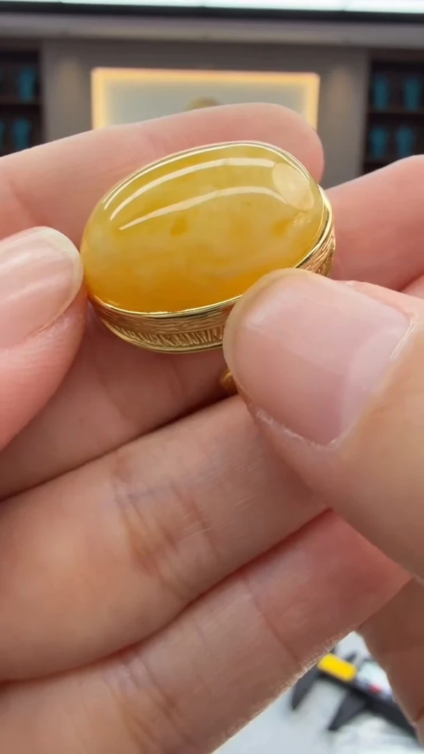 未镶嵌琥珀戒指121秒拍号 假一罚三