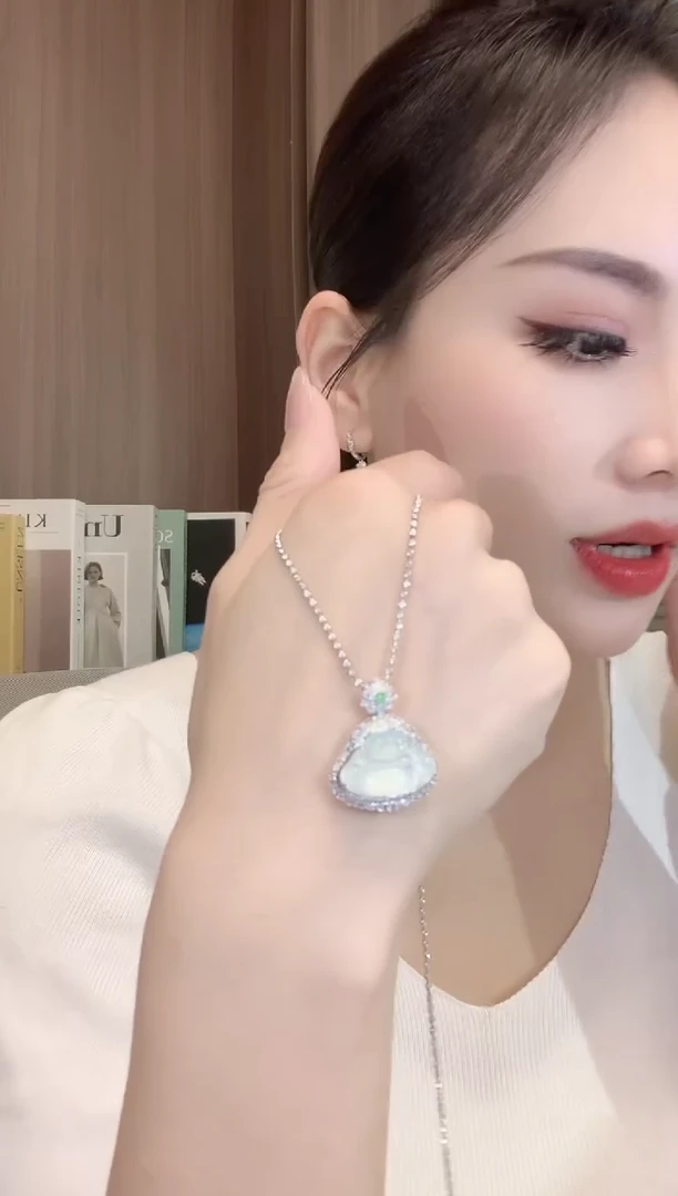 翡翠18K金镶嵌吊坠(不含链)A71