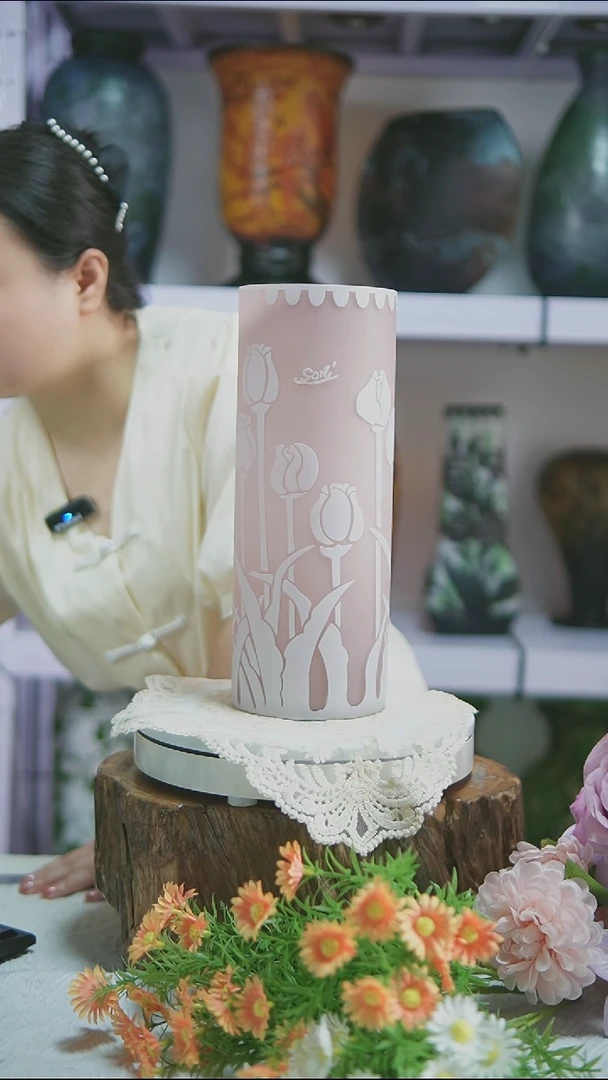 粉色郁金香格雷花瓶