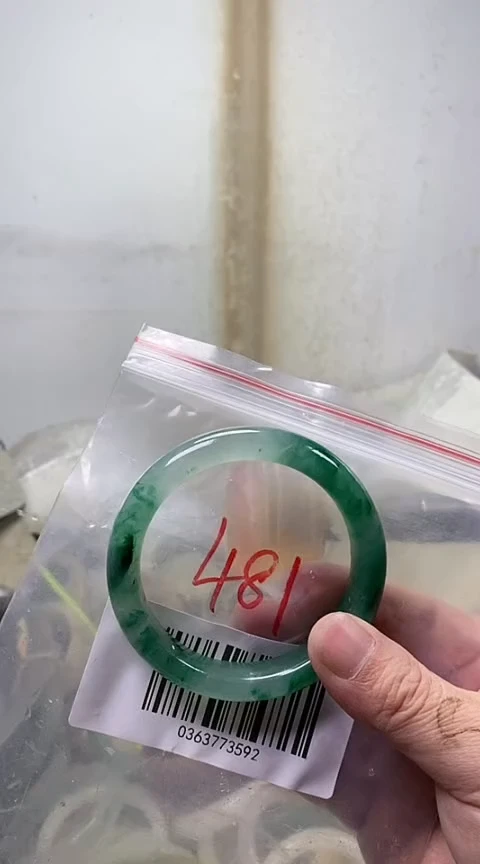 【闪购商品】石英质玉手镯未镶嵌60