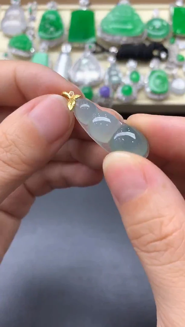 颈饰18K金镶嵌翡翠71中国好珍宝