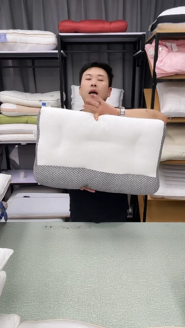 竹炭维纶反牵引护颈枕
