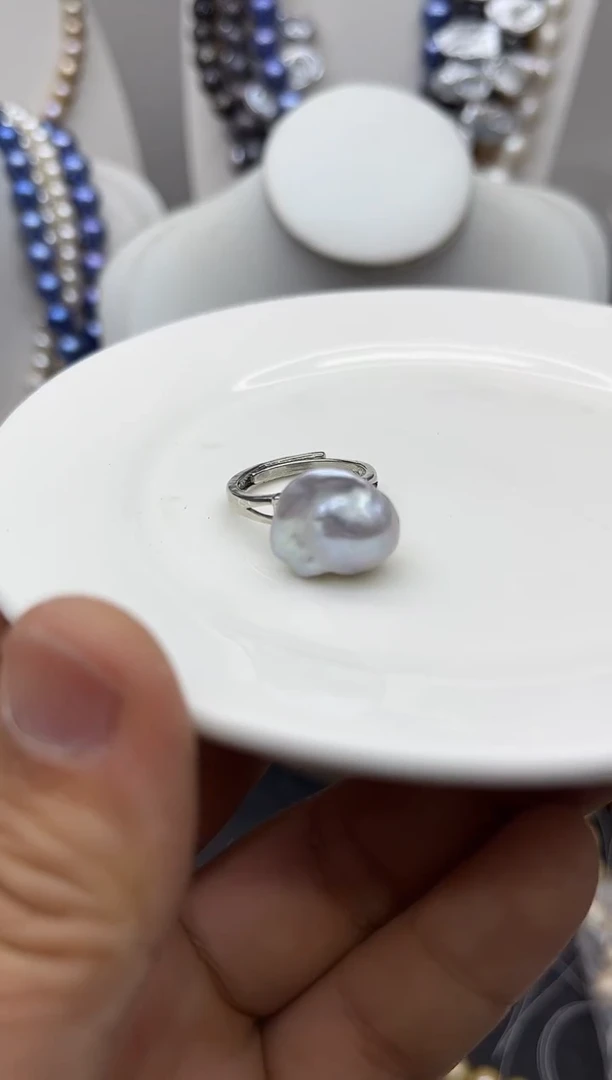 淡水珍珠钛钢颈饰1