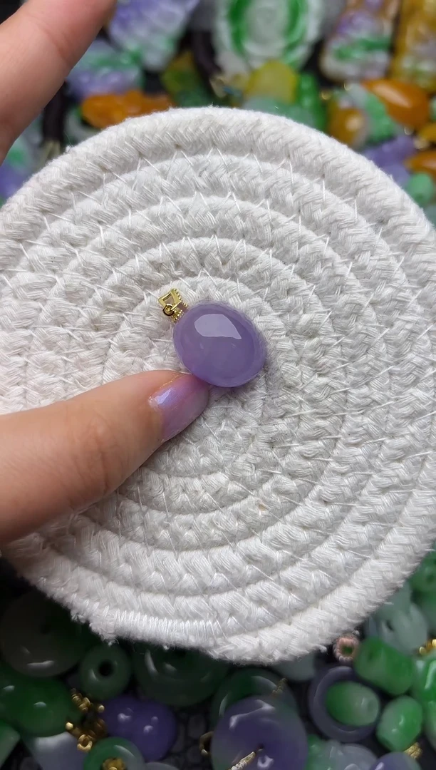 颈饰未镶嵌翡翠缅甸翡翠吊坠