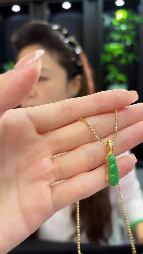 吊坠(不含链)未镶嵌翡翠缅料A货/多样性发货/一件