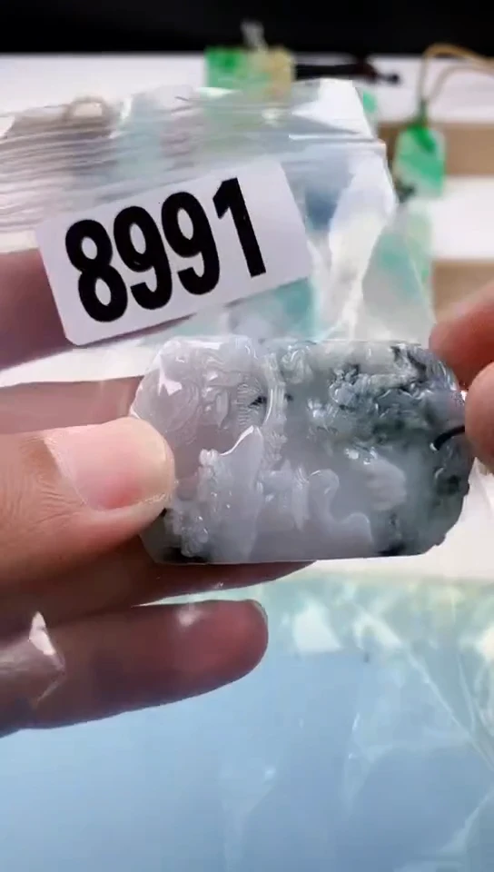 【闪购商品】翡翠挂件未镶嵌天然翡翠吊坠挂件