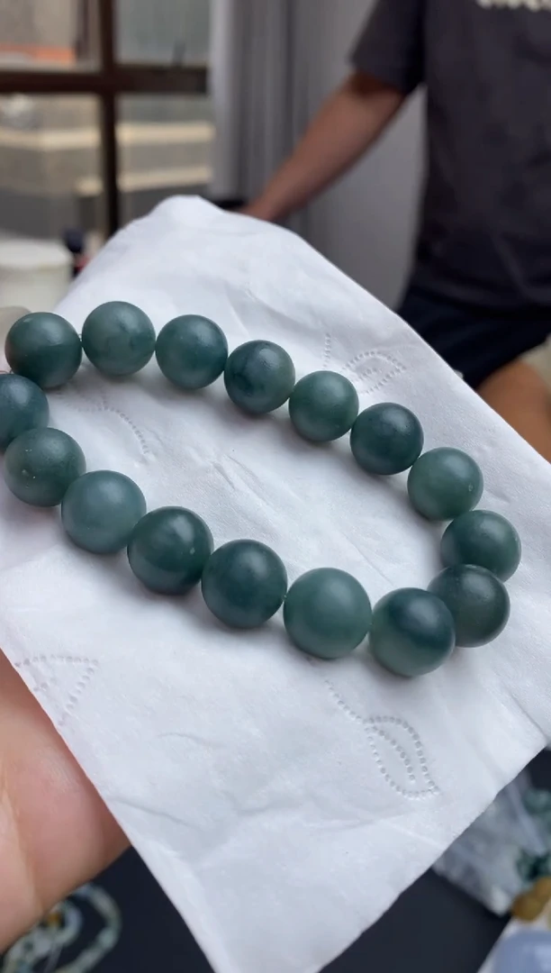 定制翡翠未镶嵌翡翠毛货~