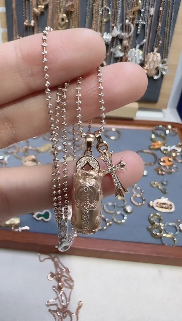 【闪购商品】天然钻石项链18K金镶嵌多样性发货发其一