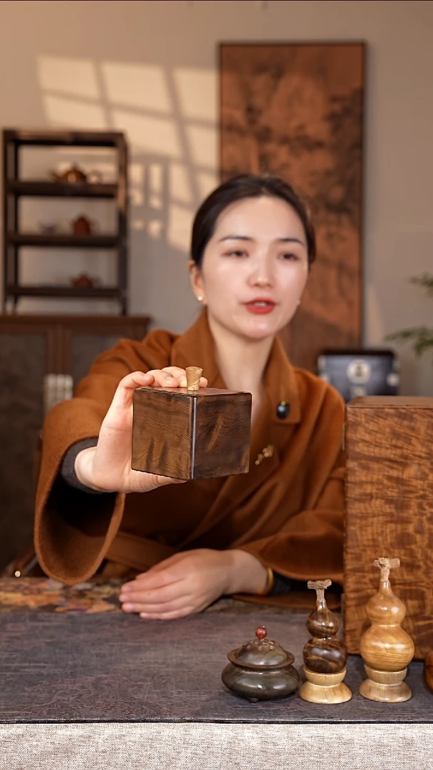 乌木类家具金丝楠阴沉木 品香盒
