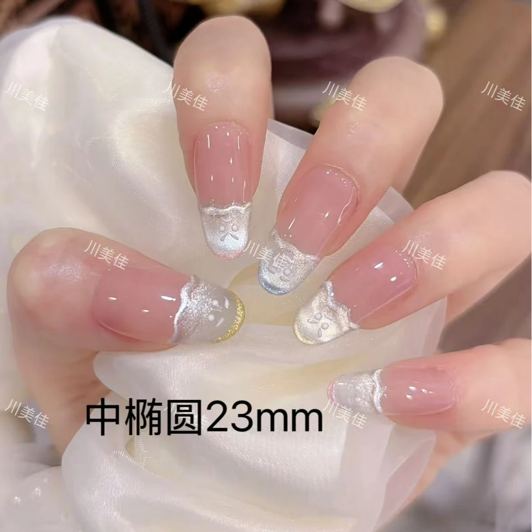 川美佳《小鬼当家》搞怪小鬼表情美甲猫眼显白纯手工穿戴甲白色裸色