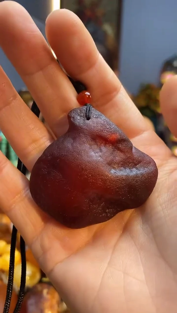 琥珀颈饰未镶嵌吊坠