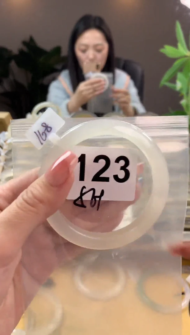 【闪购商品】玛瑙/玉髓手镯未镶嵌123