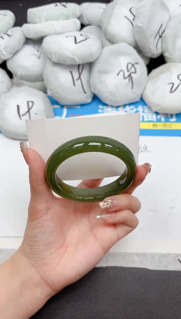 未镶嵌手镯石英质玉297-56