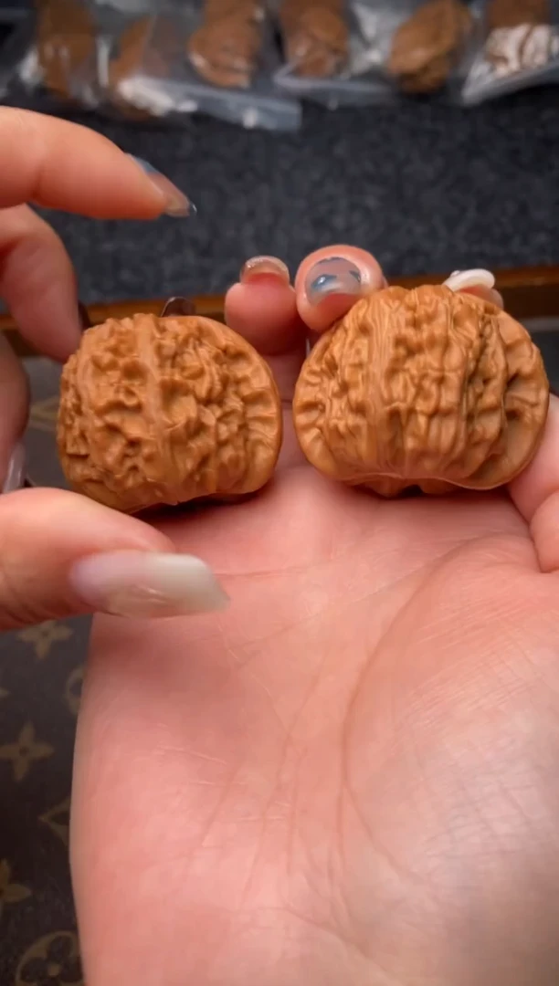 把件文玩核桃B123号41尺白狮子