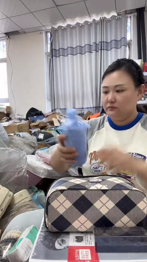 牦牛剖层皮革琪老板女包1号店超好看发图片款