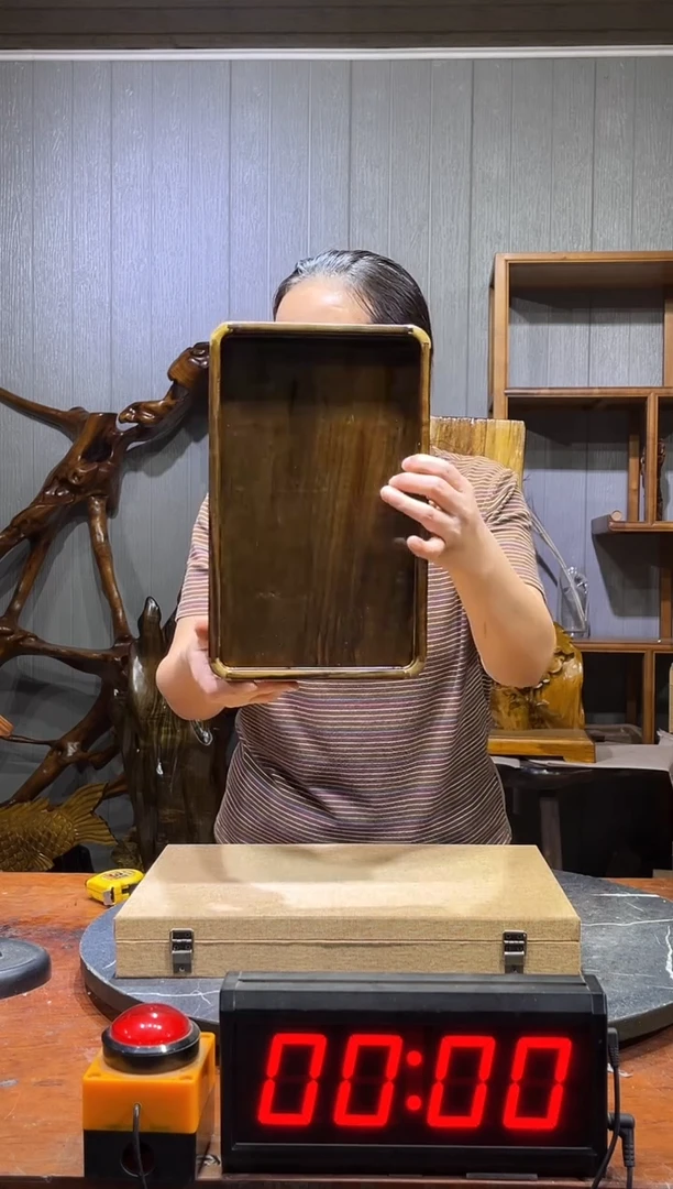 金丝楠儿****篷文臣盘