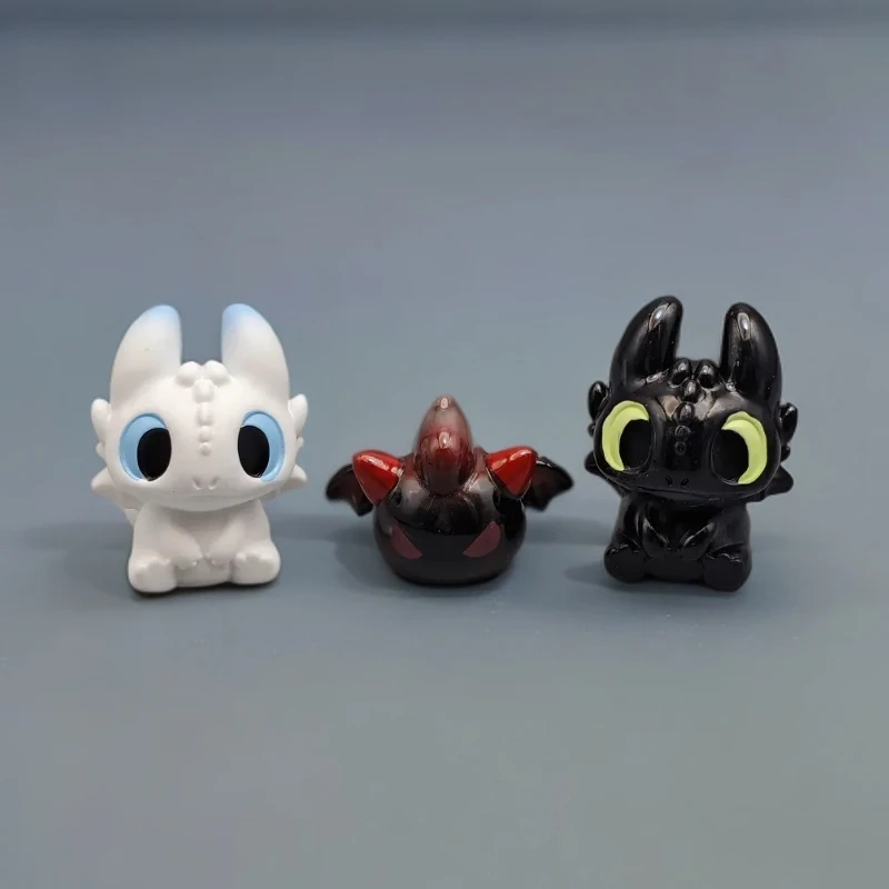 可爱无牙仔创意电脑摆件网红汽车中控台显示屏装饰打工人解压摆件