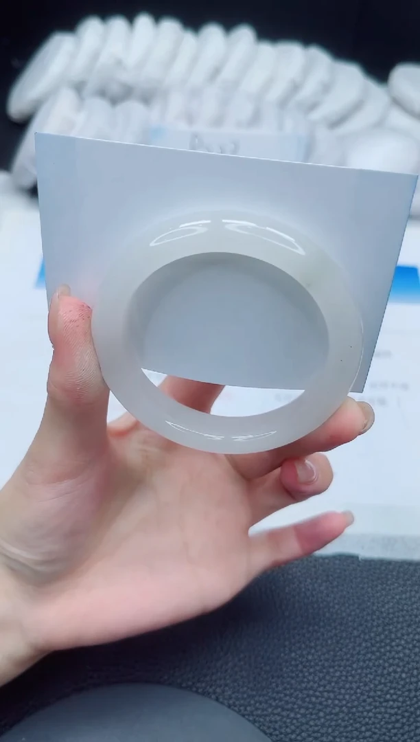 石英质玉手镯未镶嵌160-52.5