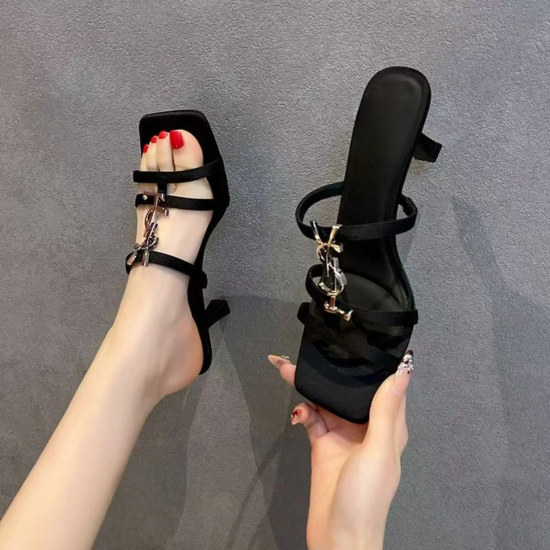 夏季女士拖鞋后空一脚蹬时尚走秀露趾高粗跟凉拖女