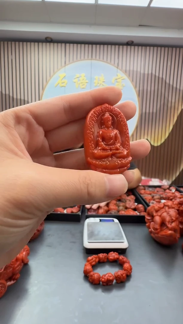 未镶嵌雕刻南红玛瑙035ZB1110产品一个