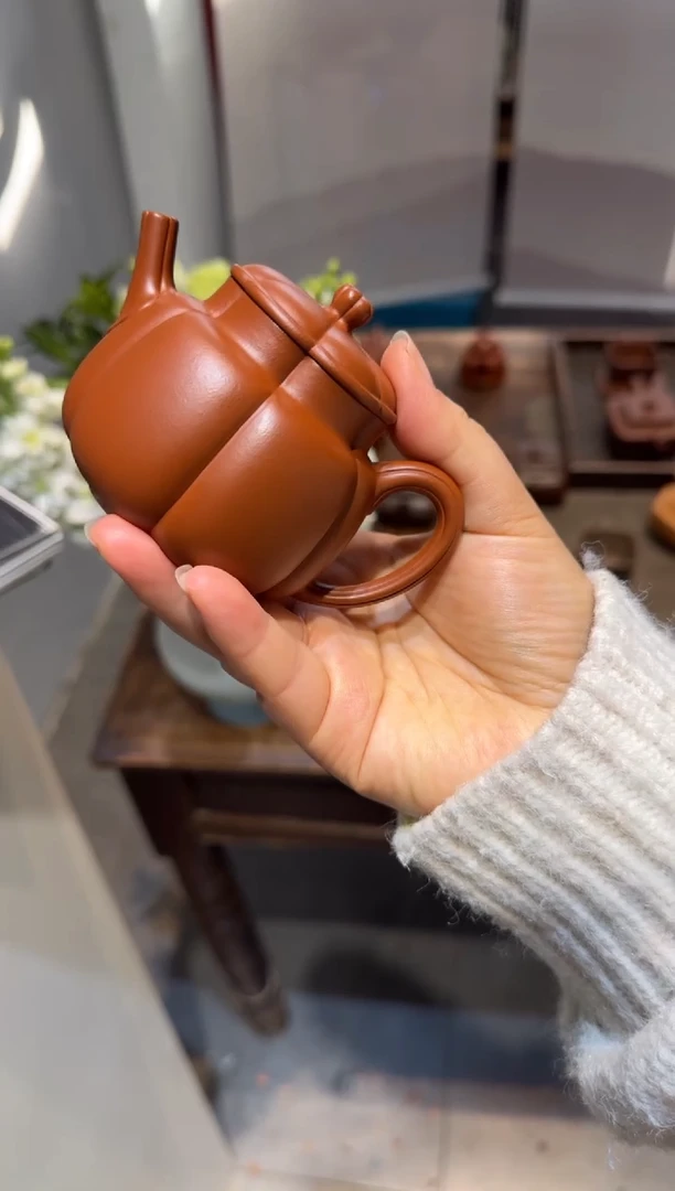 茶壶紫砂大**?繁花 朱泥