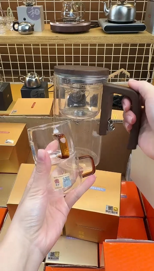 @@福荣飘逸杯玲珑杯+福荣佰享杯琥珀色2只