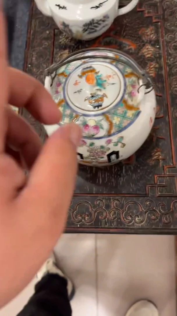 摆件瓷摆件瓷摆件钟鼎支丁水壶
