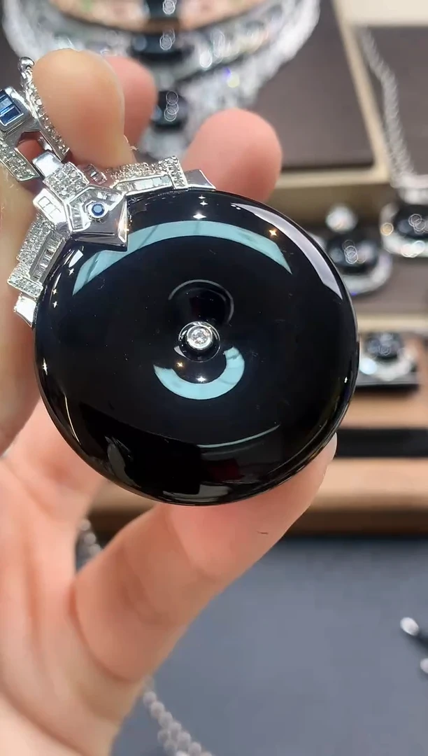 吊坠(不含链)18K金镶嵌翡翠美**活C208