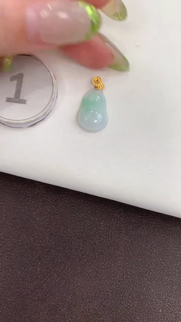 颈饰18K金镶嵌翡翠天然缅甸a货翡翠