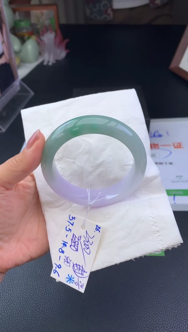 未镶嵌手镯翡翠张****0手镯