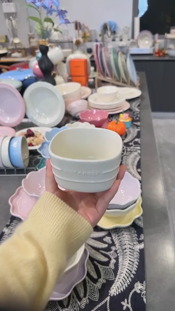 【闪购商品】瓷4英寸方形小碗-奶油白