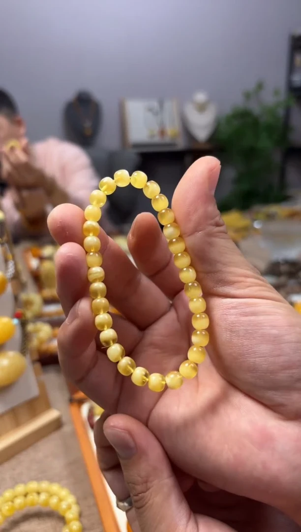 【闪购商品】蜜蜡裸石未镶嵌手串