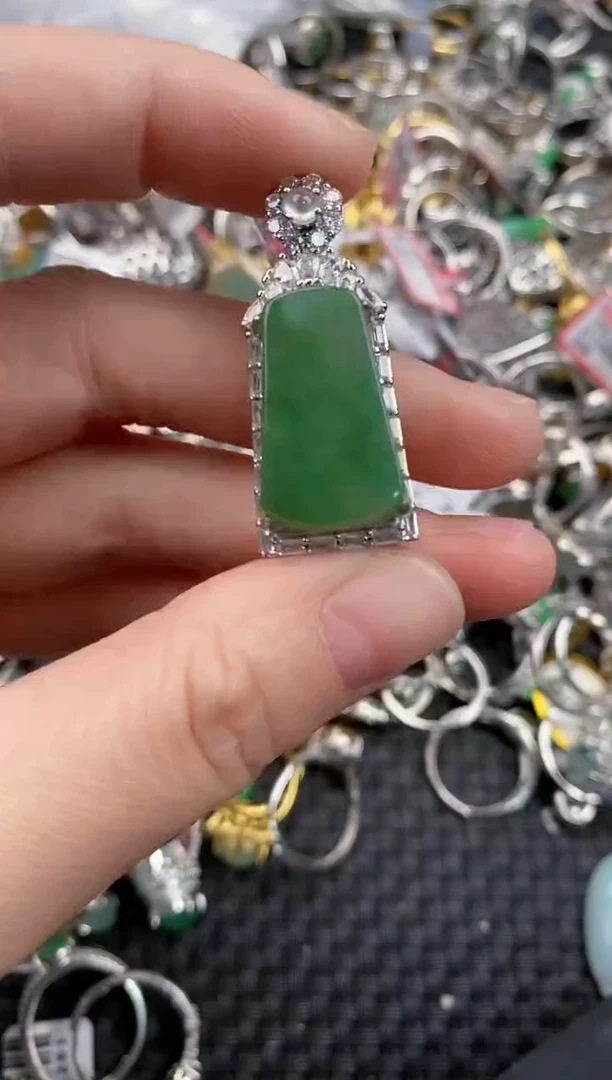 银S925镶嵌戒指翡翠333            6