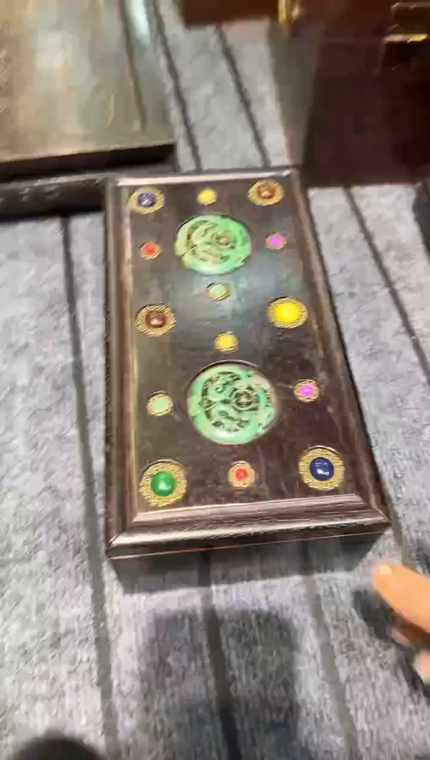 木紫檀雕刻一物一拍