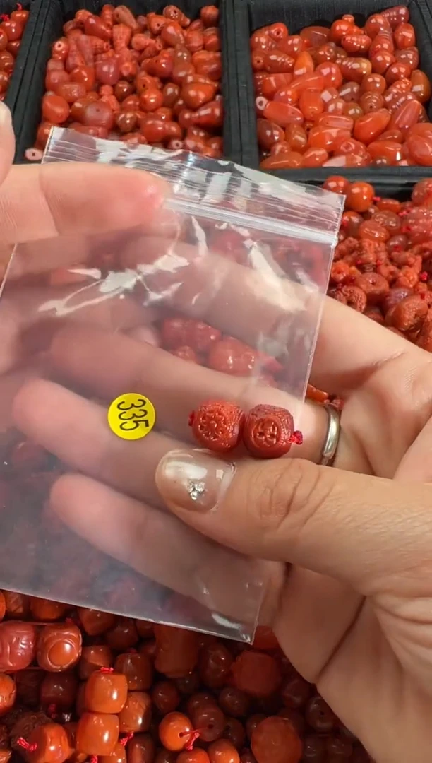 【闪购商品】南红玛瑙颈饰未镶嵌1