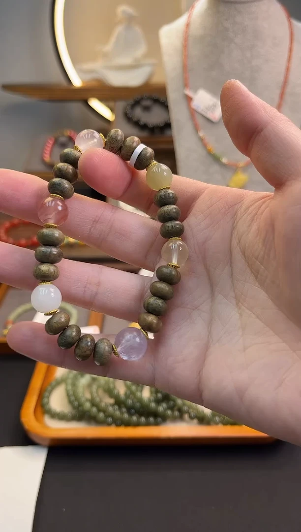 维腊木（绿檀）手串/手链货号1359