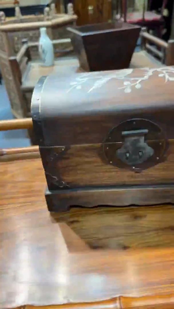 木福利          镶嵌管箱