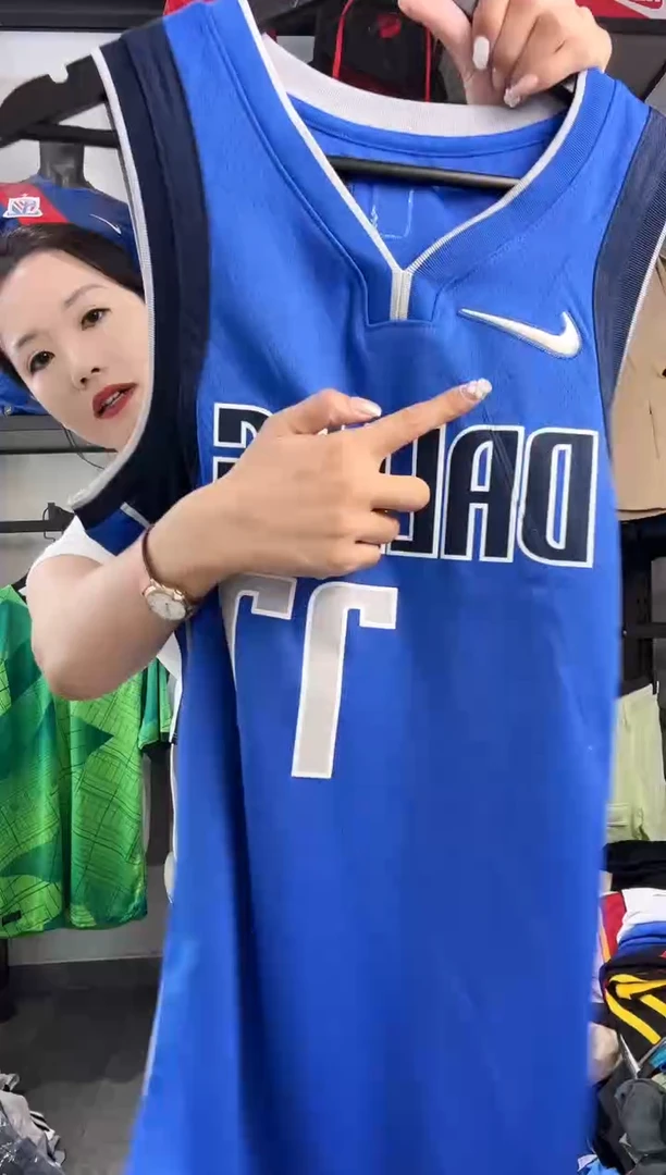 588编码 瑕疵款直播间过款为准 尺码