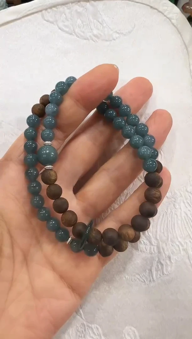 翡翠未镶嵌颈饰国风