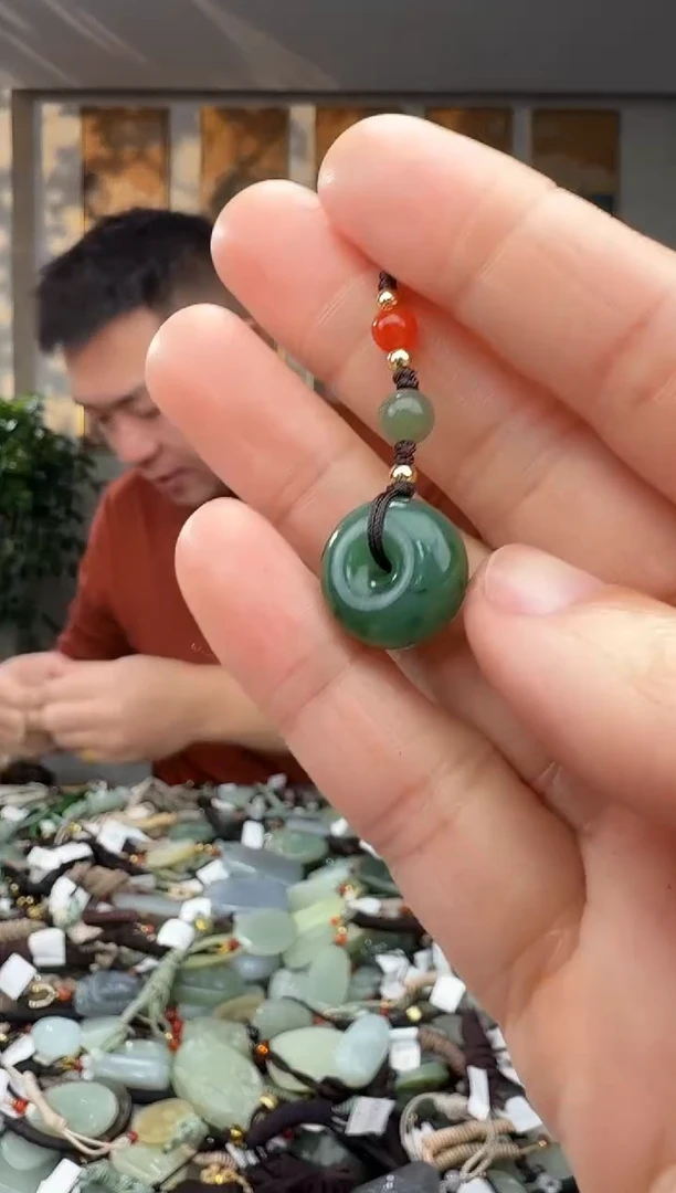 未镶嵌和田玉挂件拍一发一