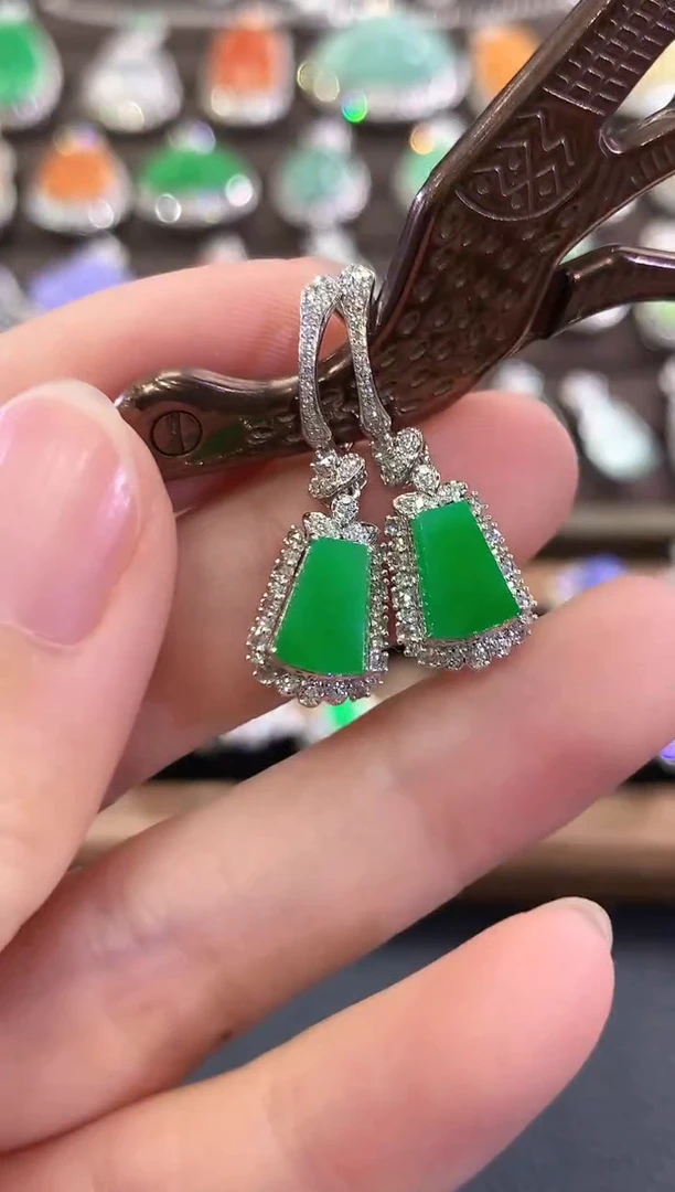 18K金镶嵌翡翠耳饰d78