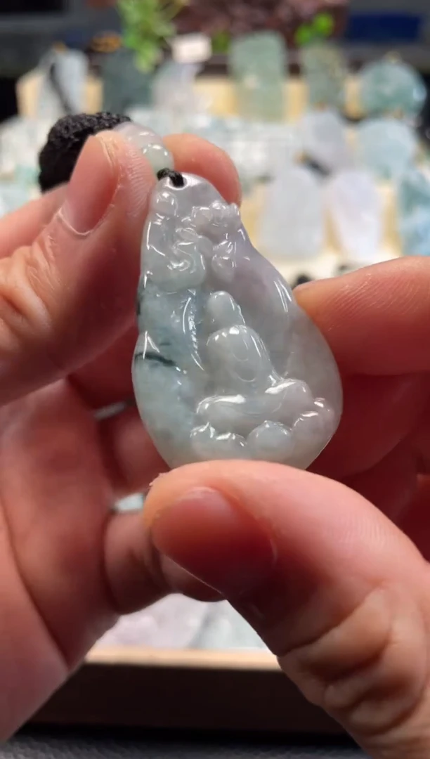 颈饰未镶嵌翡翠12/03/001