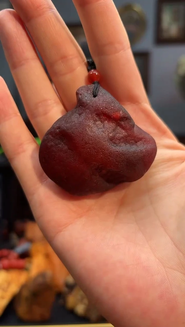 琥珀颈饰未镶嵌吊坠