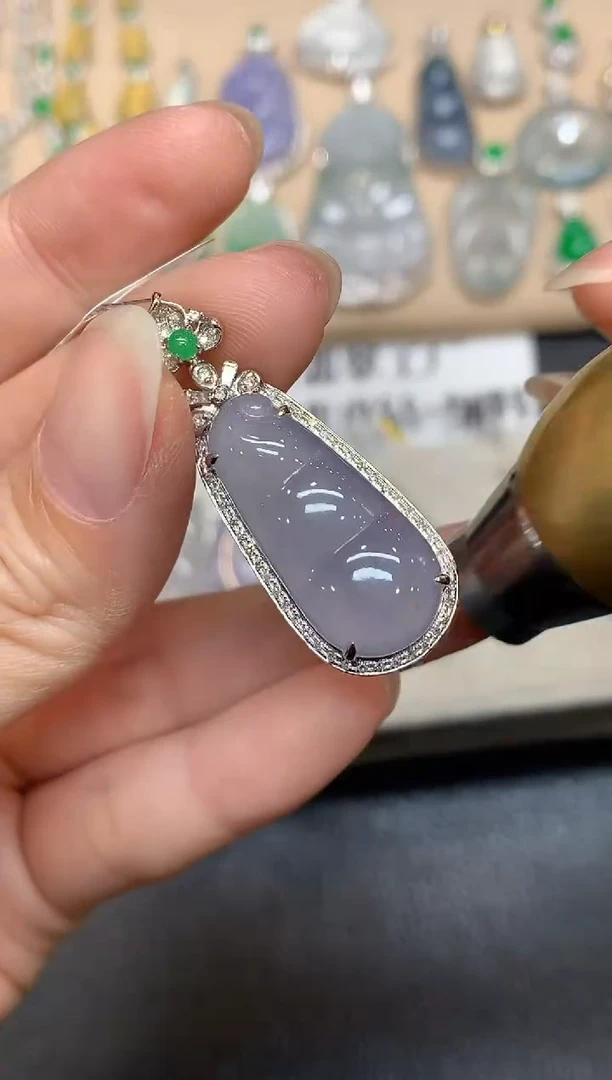 吊坠(不含链)18K金镶嵌翡翠福豆【无服务费【紫货有色差】