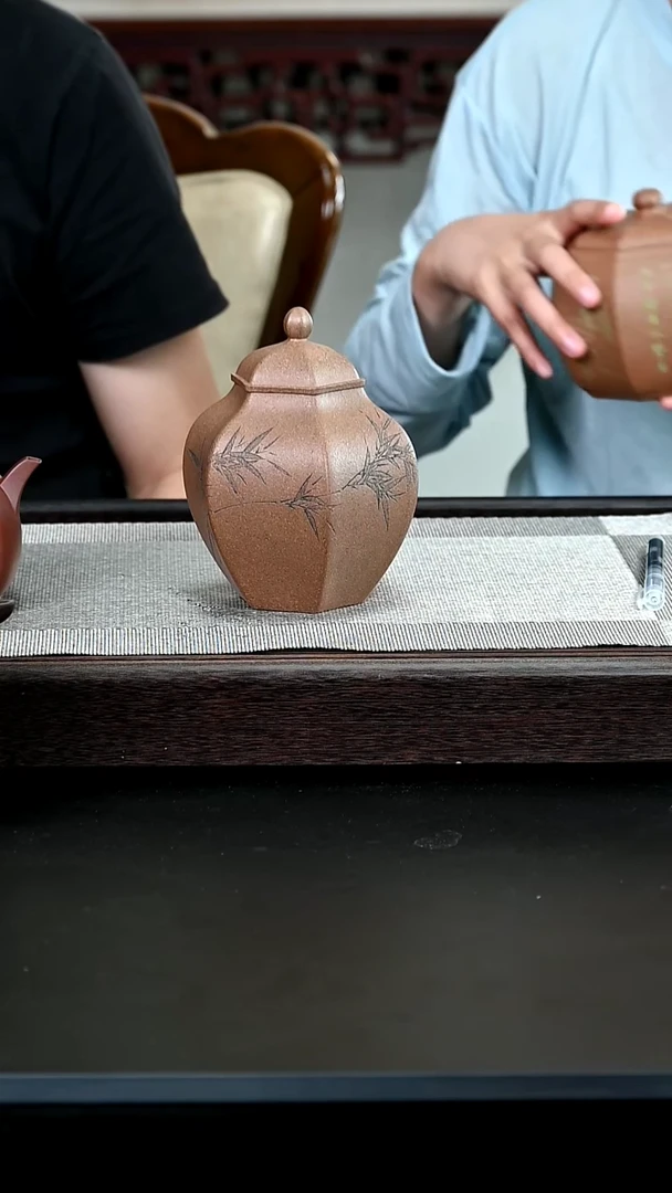 紫砂摆件六方茶仓