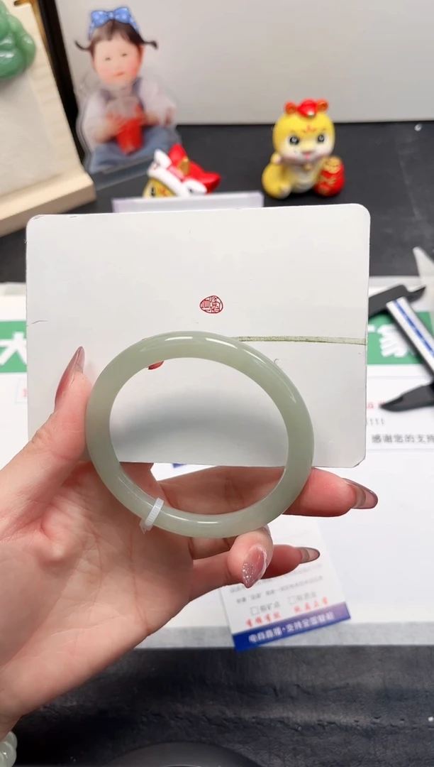 【闪购商品】石英质玉手镯未镶嵌111-58.6