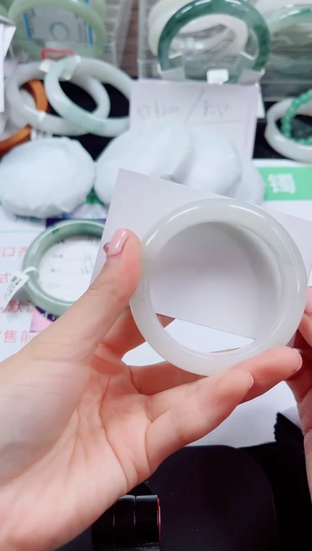 未镶嵌手镯石英质玉112-52/53