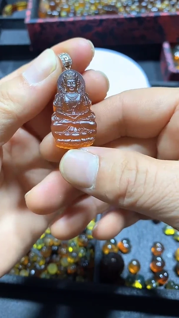 琥珀颈饰未镶嵌天然缅甸琥珀挂件