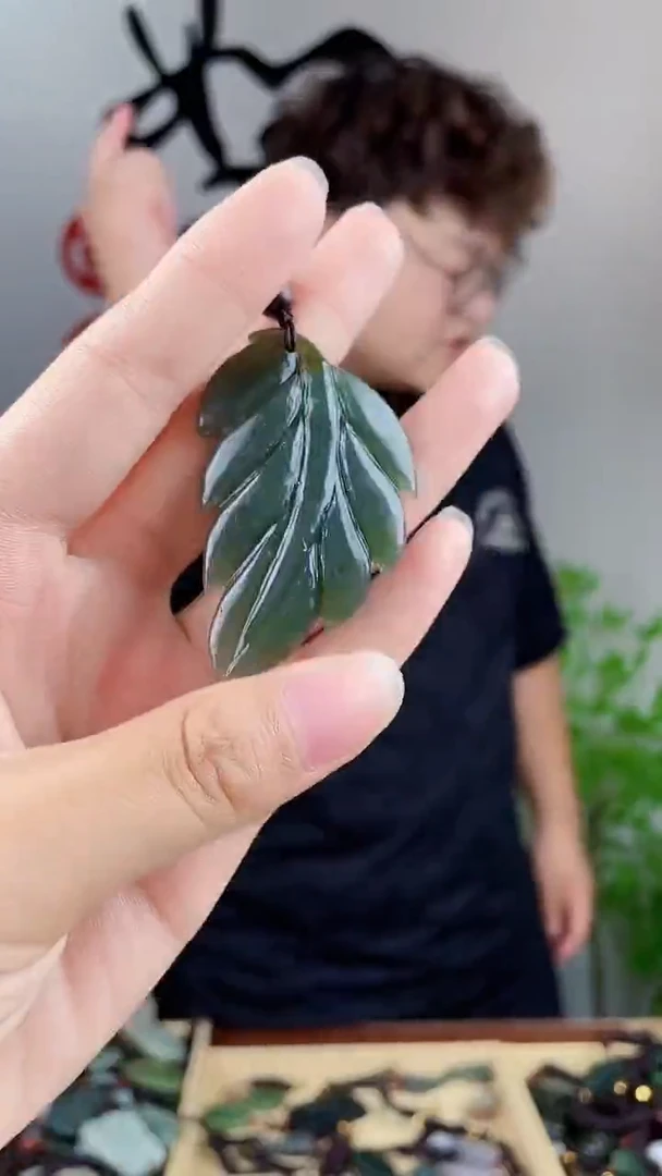 和田玉未镶嵌挂件拍一发一，多样性发货